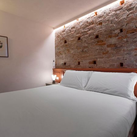 Апартаменты San Silvestro House Венеция Экстерьер фото